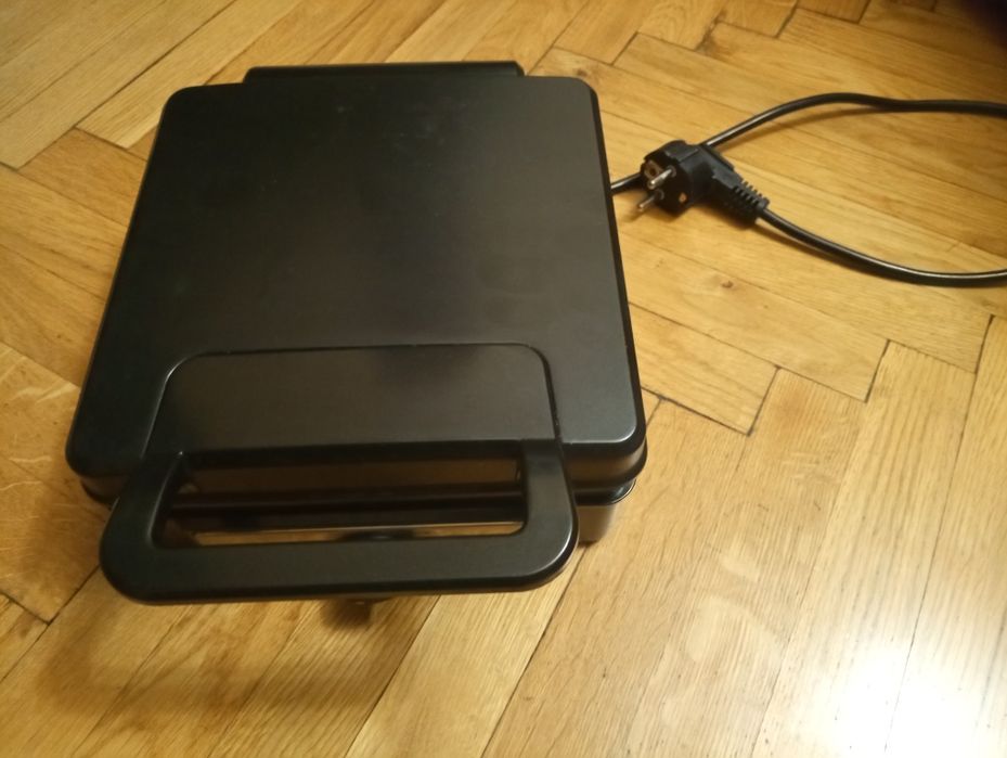 Вафельниця MPM MGO-41