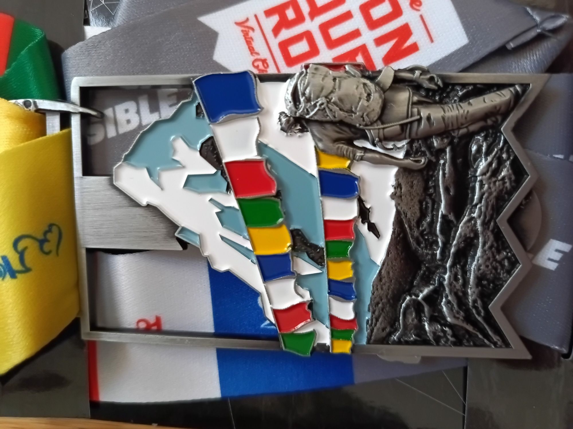 Medal z serii The Conqueror Virtual Challenge - Everest