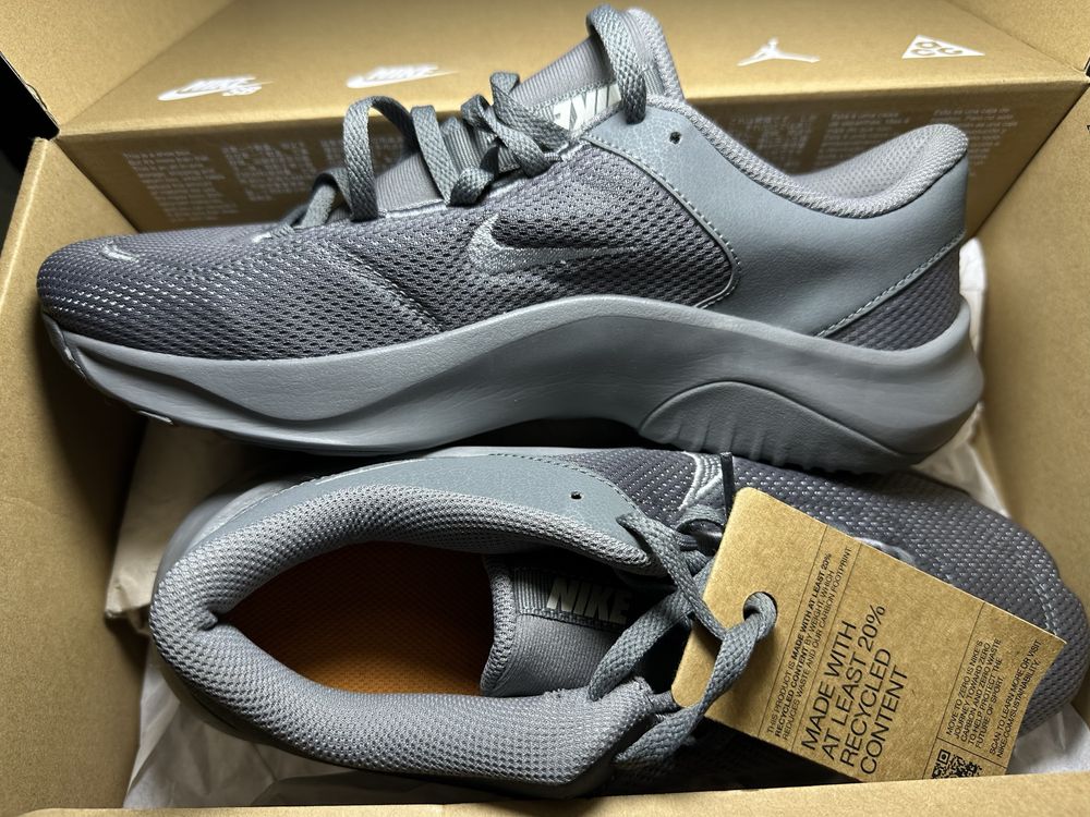 Оригінальні чоловічі кросівки Nike Legend Essential 3 (DM1120-002)