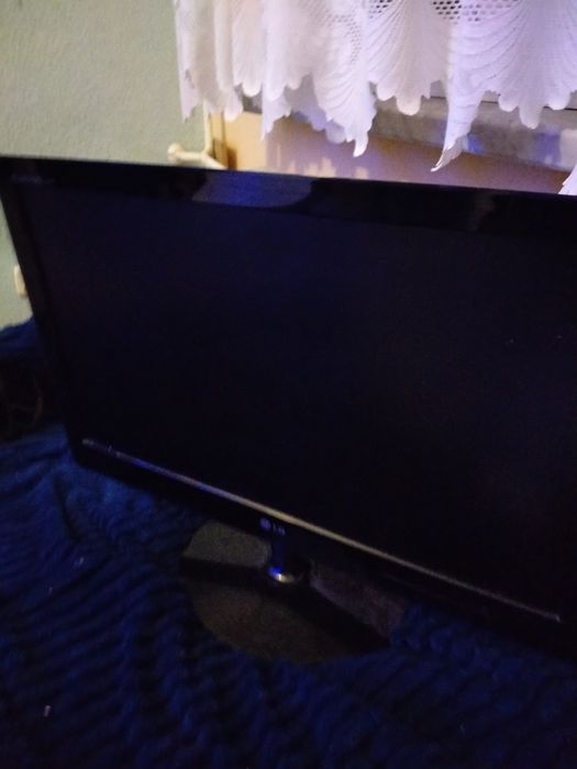 Monitor LG FLATRON E2340