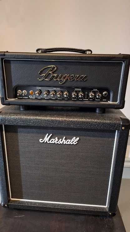 Amplificador Bugera e coluna Marshall