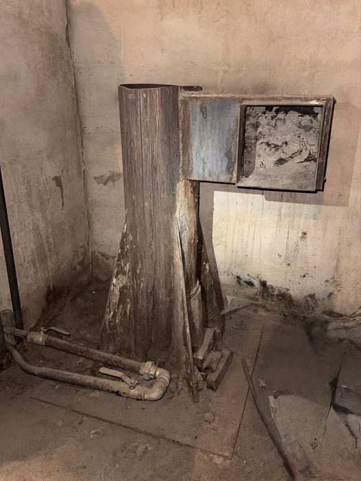 Rura stalowa kominowa 12 m - mocna stal, z drabiną, gotowa do montażu