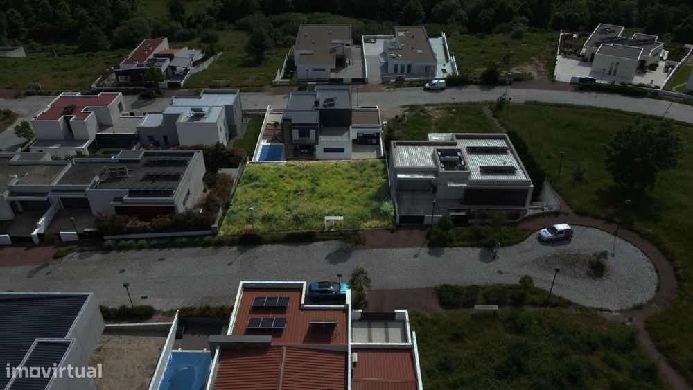 Lote de Terreno - Qtª Ponte Terra