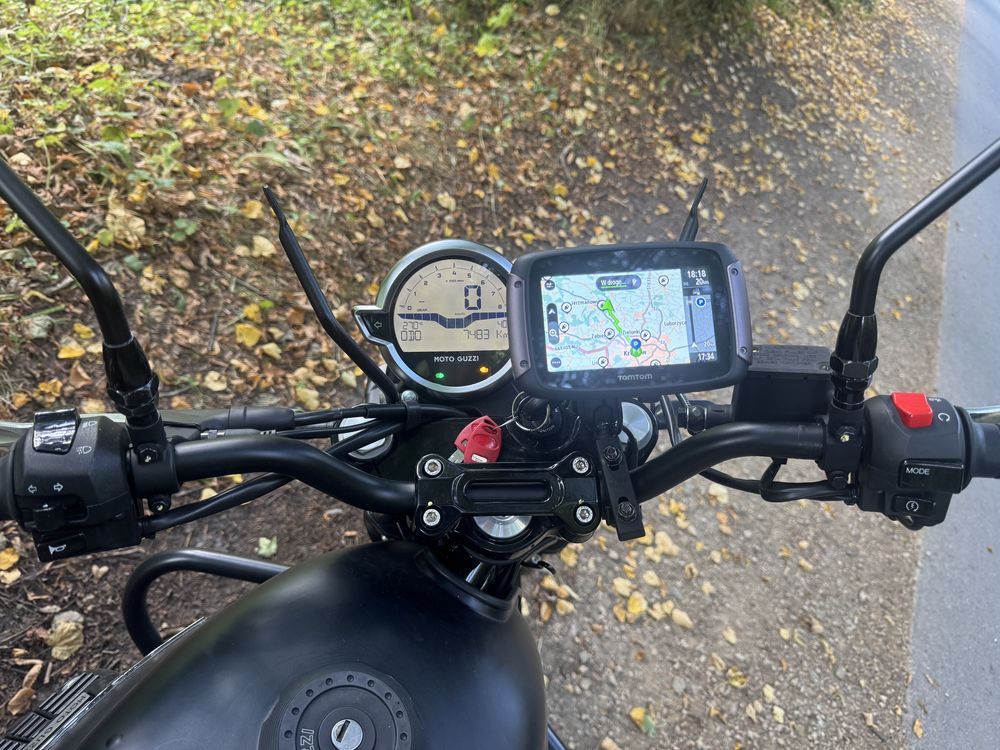 Moto Guzzi v7 STONE black matt 7500 przebieg z NIEMIEC