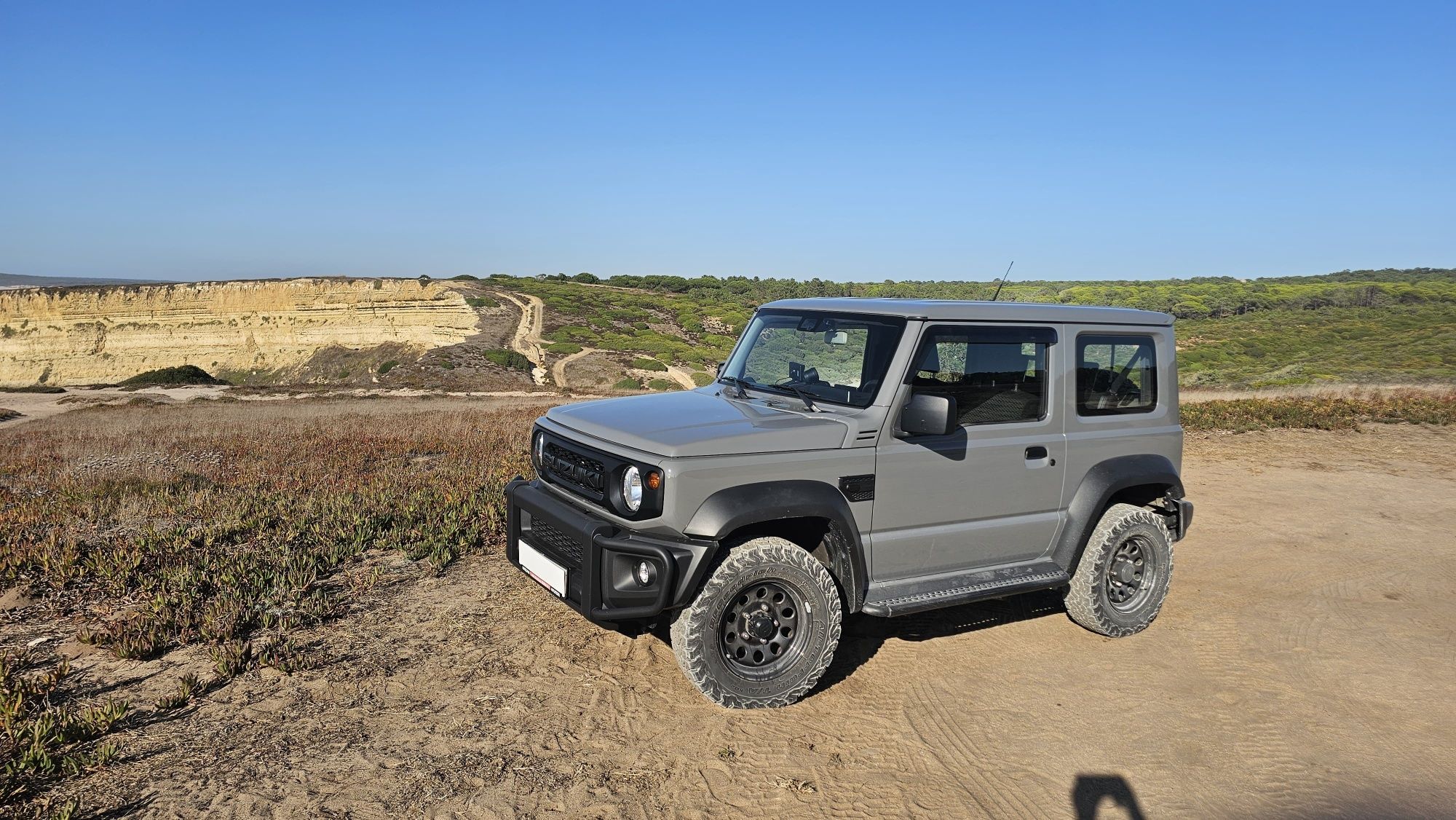 Jipe Suzuki Jimny 4 lugares 4x4 Allgrip