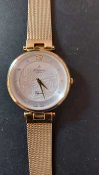 Продам женские наручные часы Atlantik  производства Швейцария.Срочно!
