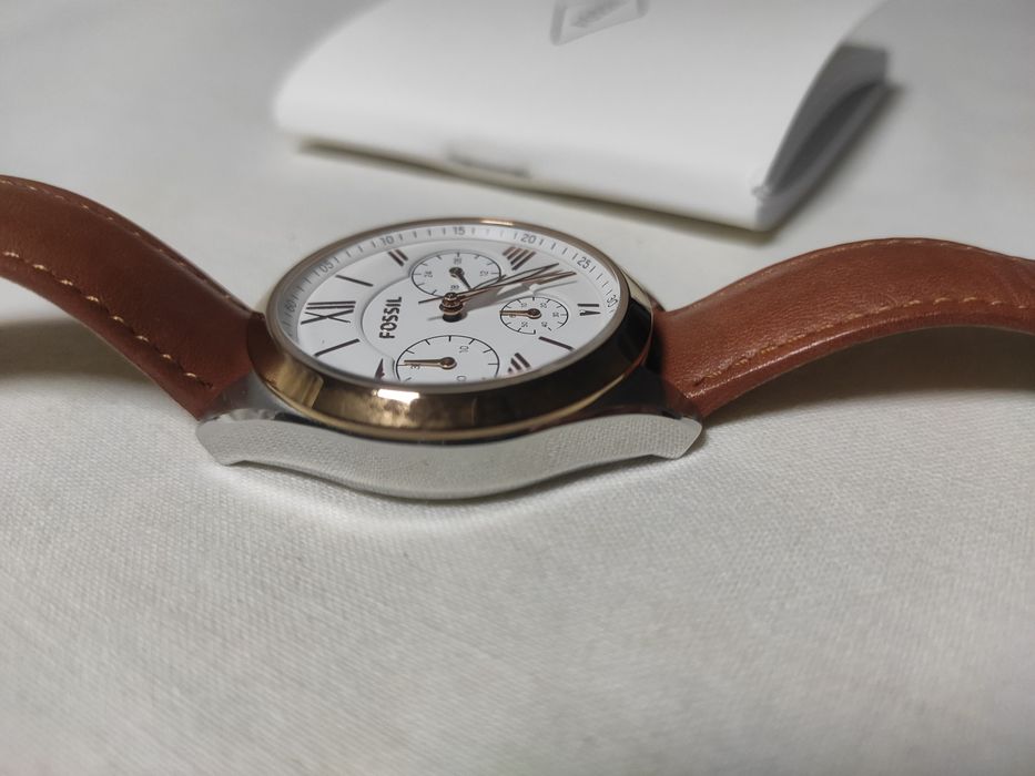 Relógio feminino FOSSIL.