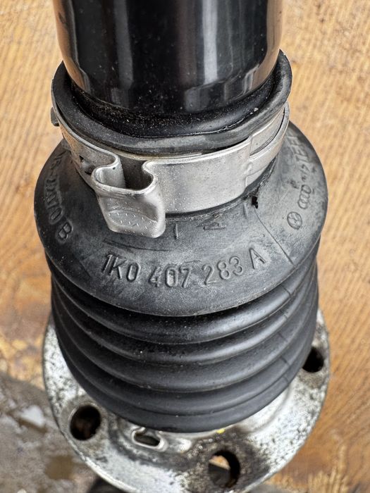 Полуось левая Seat Leon Volkswagen Golf 7