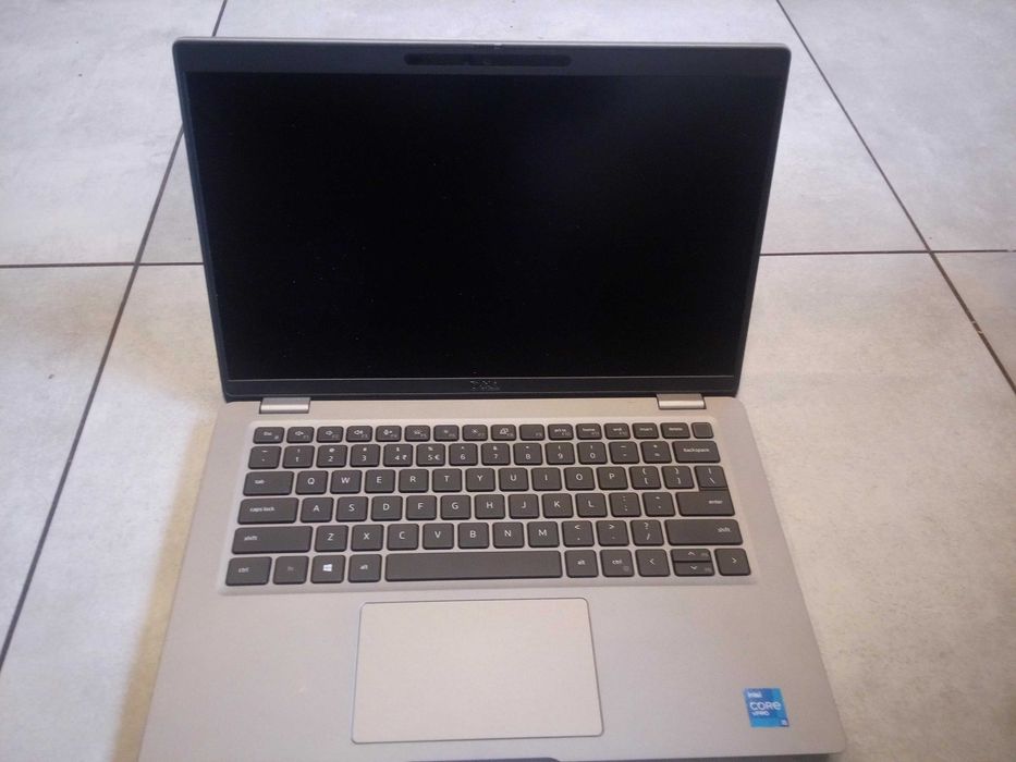 laptop dell  5320  2 mies po gwarancji plus torba Dell