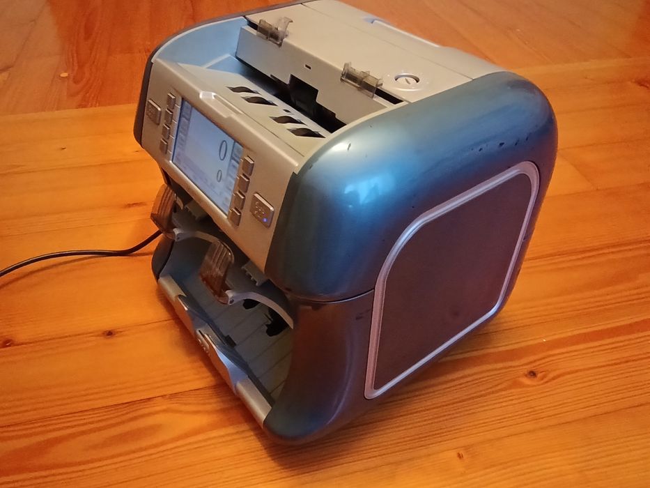 Сортувальник купюр KISAN NEWTON машинка для рахування грошей