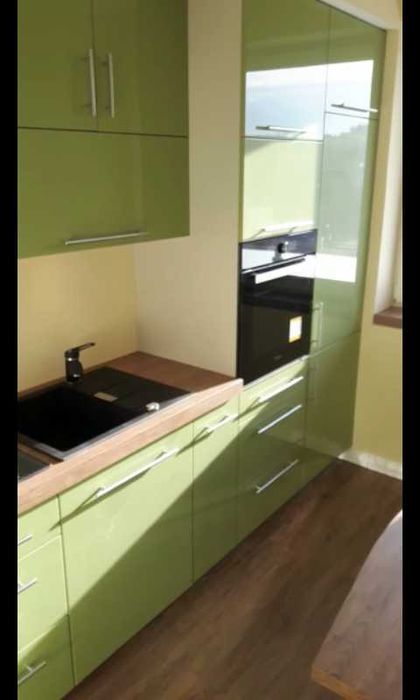 Montaż, skręcanie, naprawa i przeróbki mebli z paczek i innych.