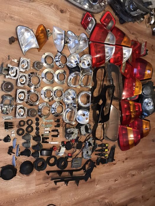Фонарь БМВ Е46 зачасти фары BMW E46 поворот Повторитель ксенон