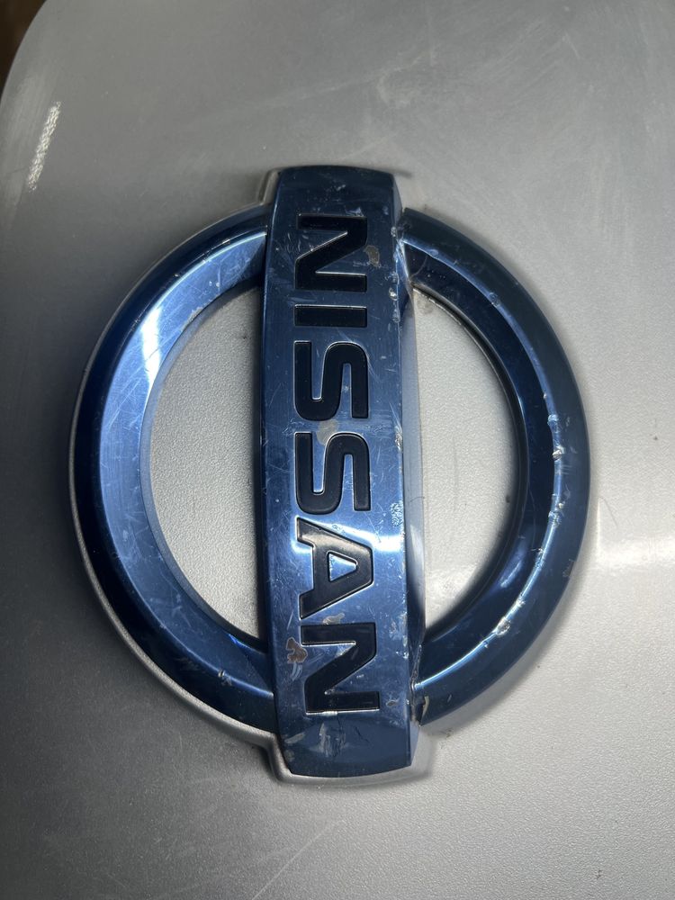 Лючок зарядного порта с камерой 360 Nissan Leaf ниссан лючок зарядки