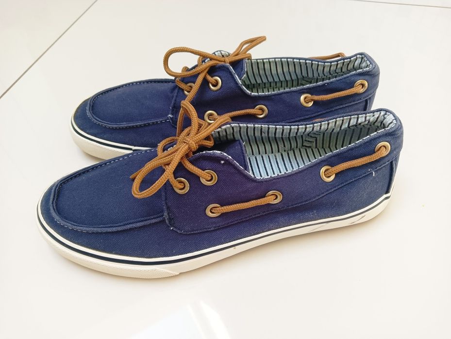 Tenisówki wsuwane marynarskie mokasyny r.35