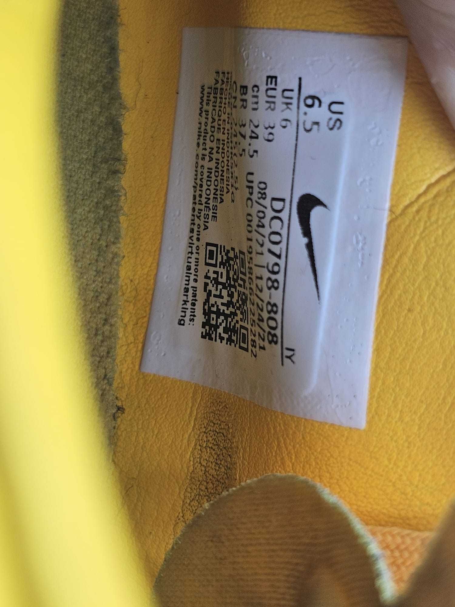 Nike Phantom GT2 Academy buty piłkarskie korki r. 39