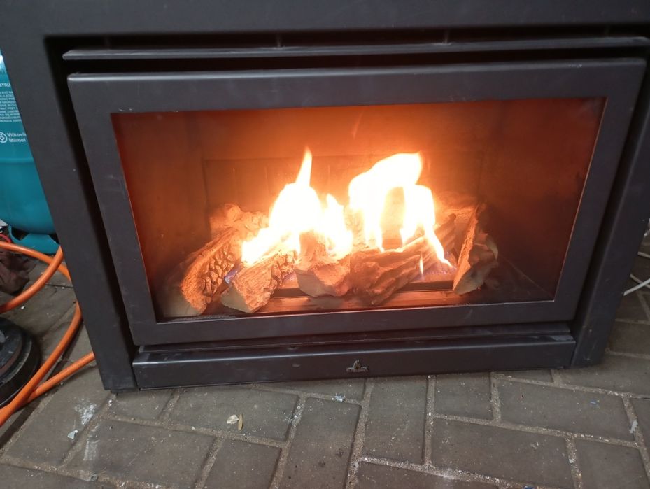 Kominek gazowy duży wybór  z Niemiec na butle 33kg gaz ziemny zabudowy