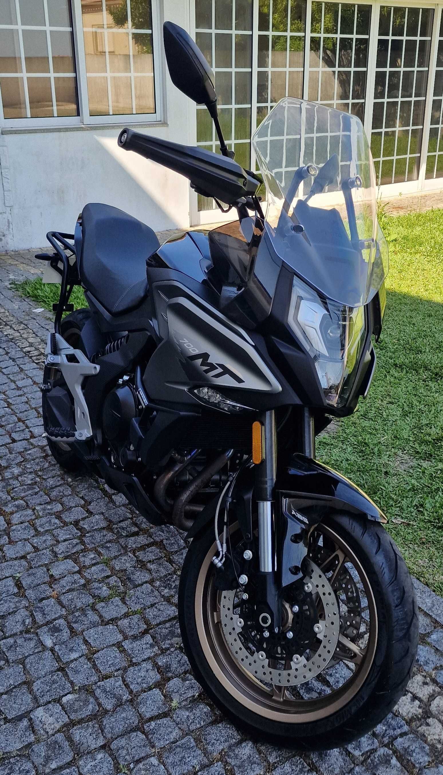 CF MOTO 700MT- 04/2024| 700cc |49 kW(67CV) |4.239km- Garantia até 2027