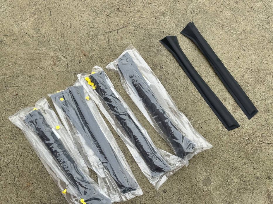 Опель Astra H Zafira B уплотнители стойки Ущільнювач накладка стійки