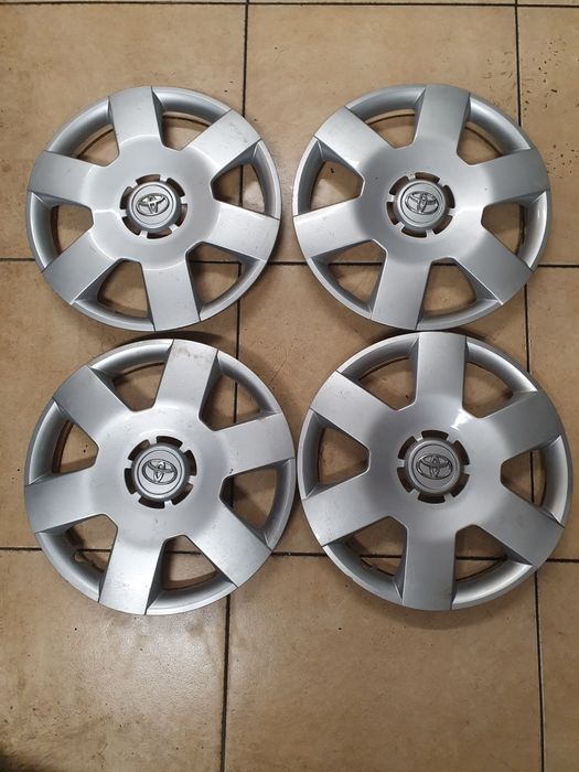 Kołpaki 14 Toyota Yaris Corolla Aygo oryginał wysyłka