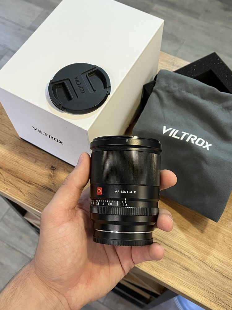 Обʼєктив Viltrox AF 13mm f/1.4 для Sony E Mount