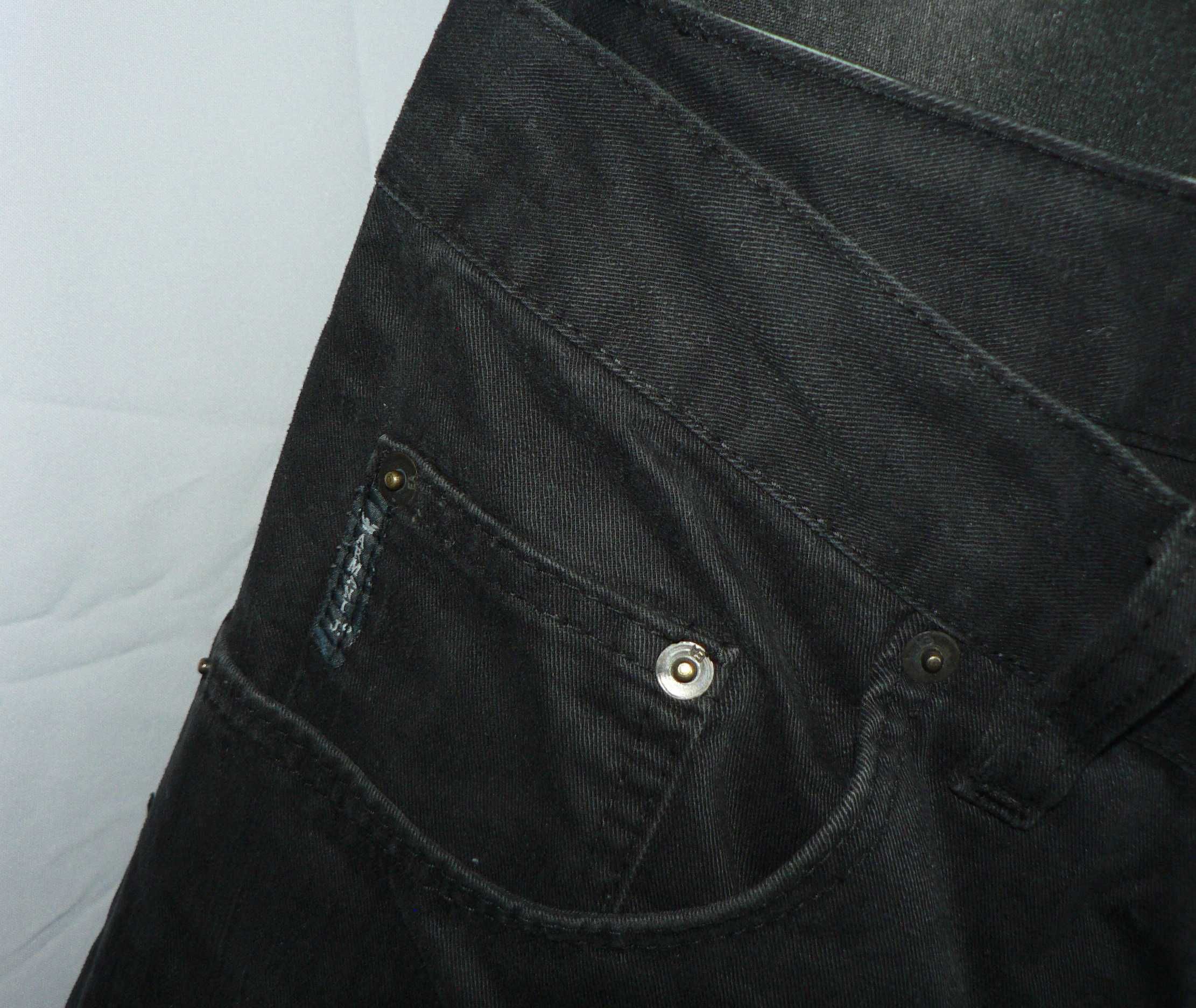 Emporio Armani_ czarne jeansy _roz.34/34
