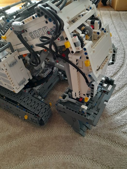 Liebherr lego technik 42100