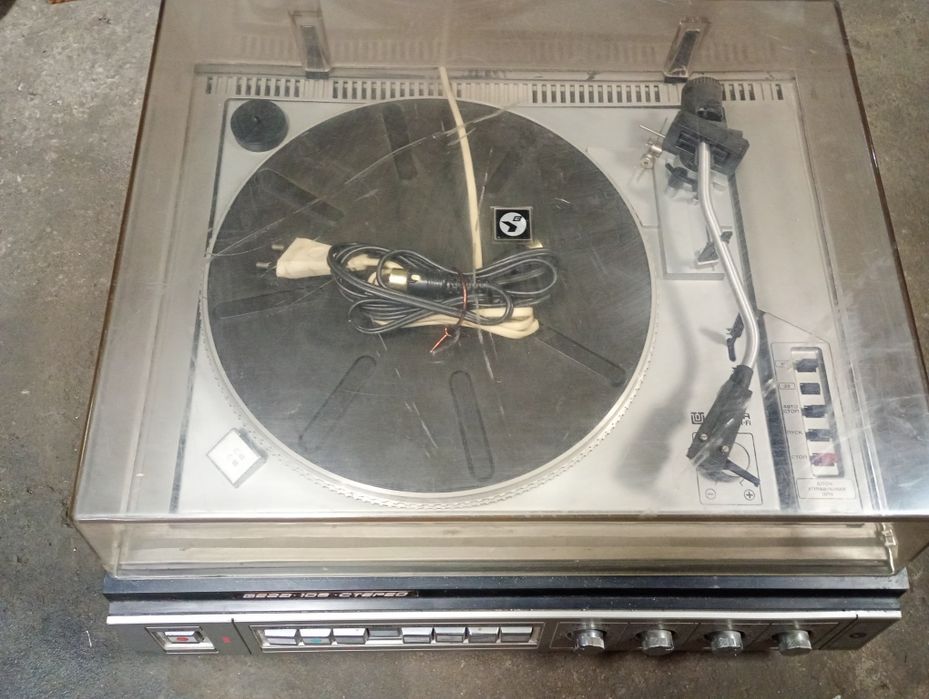 Продам Вега 109, 110 Радиотехника 101.