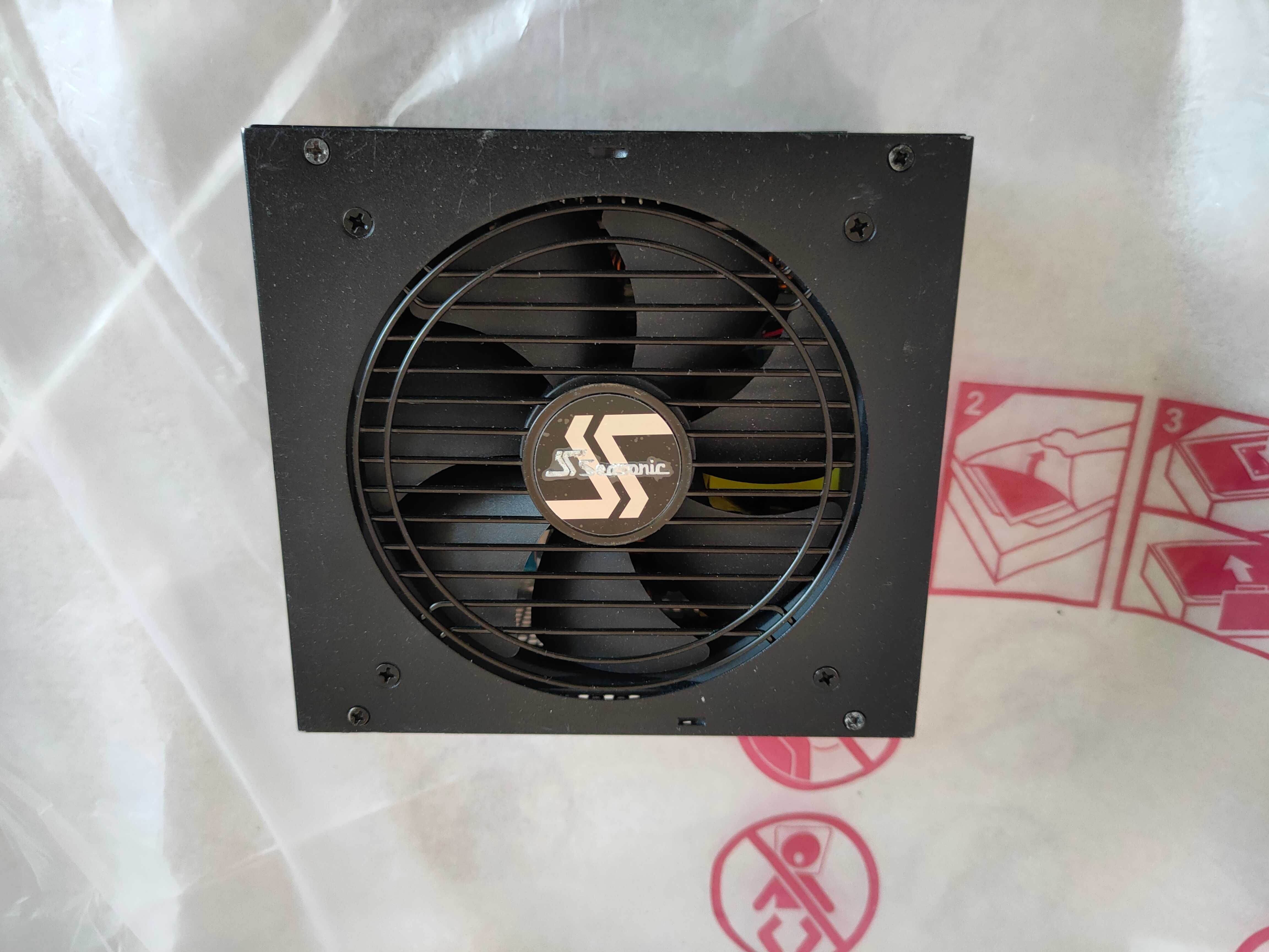 Блок живлення 650W модульний Seasonic FOCUS GOLD GX-650 SSR-650FX