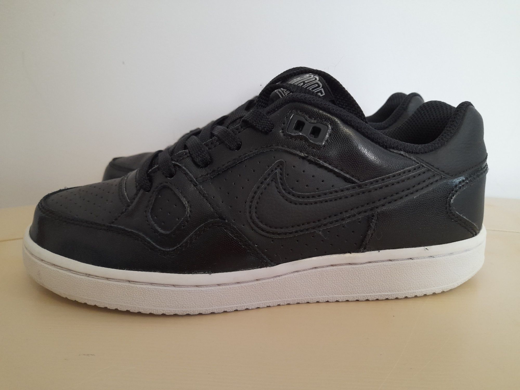Оригинал NIKE SON OF FORCE женские кроссовки кожа р. 38( 24 см )