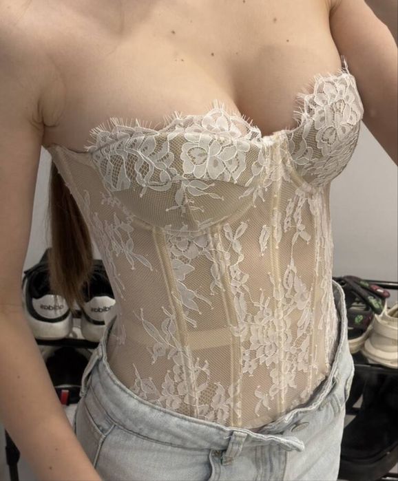 Неймовірний корсет
