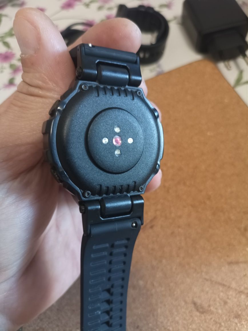 Смарт годинники amazfit stratos 2.T-rex ,Rialme -3pro