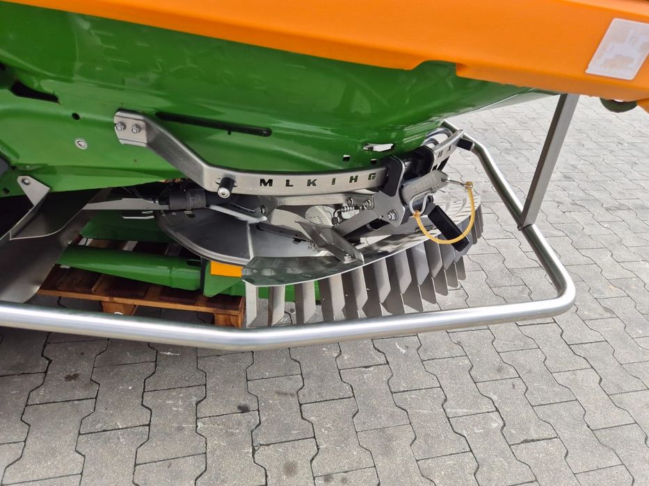 Rozsiewacz zawieszany Amazone ZA-V 2300 Profis Tronic 2016r Amatron3