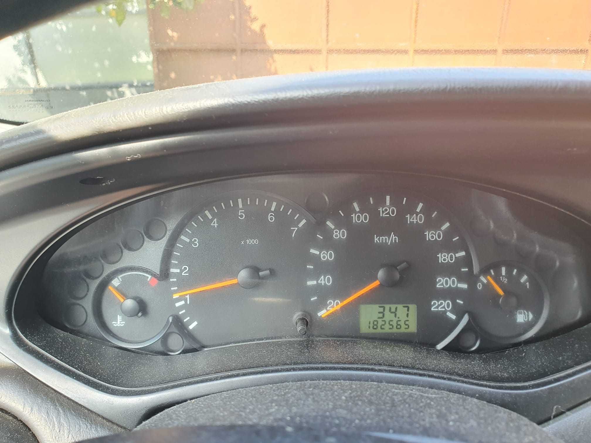 Ford Focus SW 1.4 Gasolina