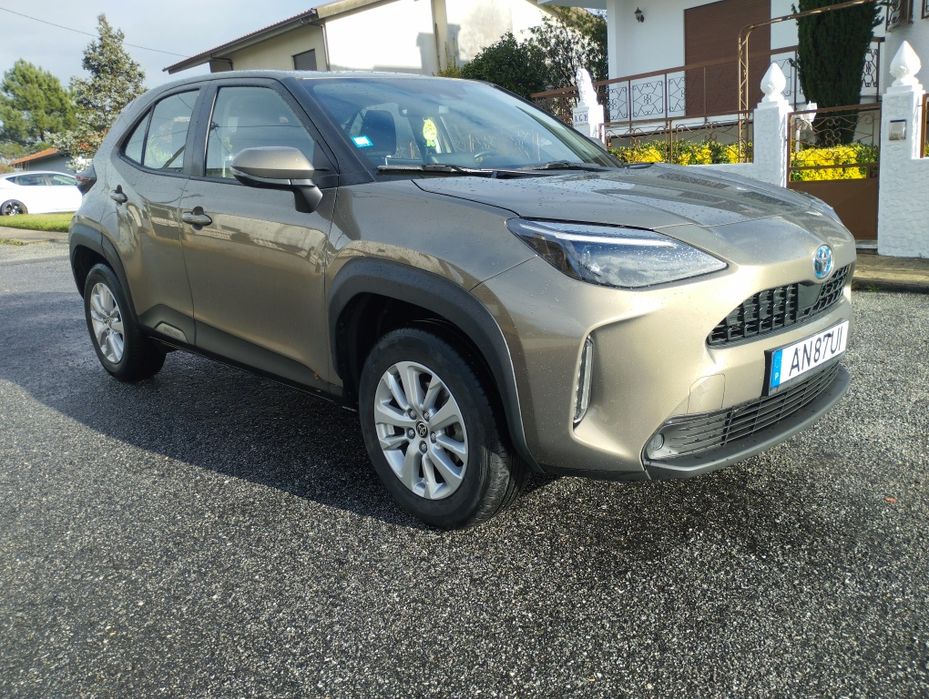 Toyota Yaris cross hybrid 63000km 2022