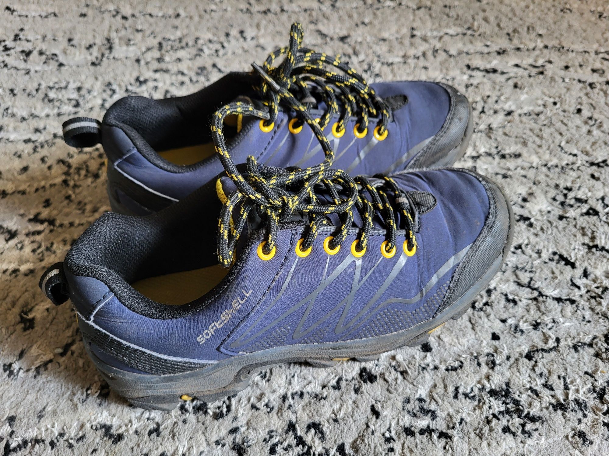 Martens rozm. 38 .