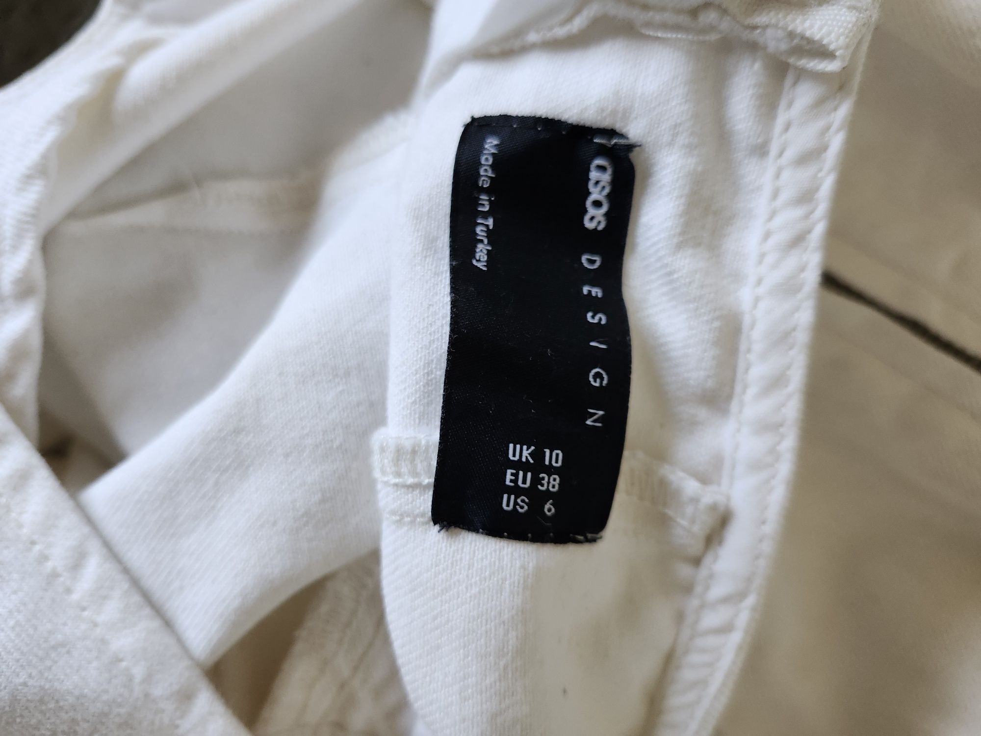 Sukienka biała jeansowa mini z bufkami Asos Design M
