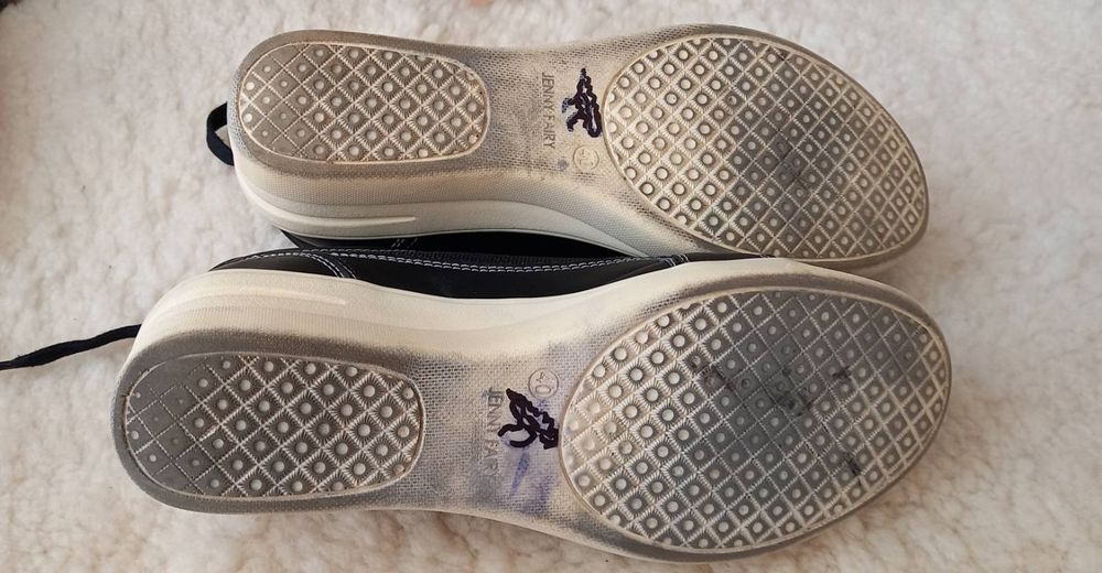 Sportowe buty na koturnie Jenny Fairy r. 40