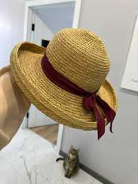 Соломенная шляпа с ленточкой