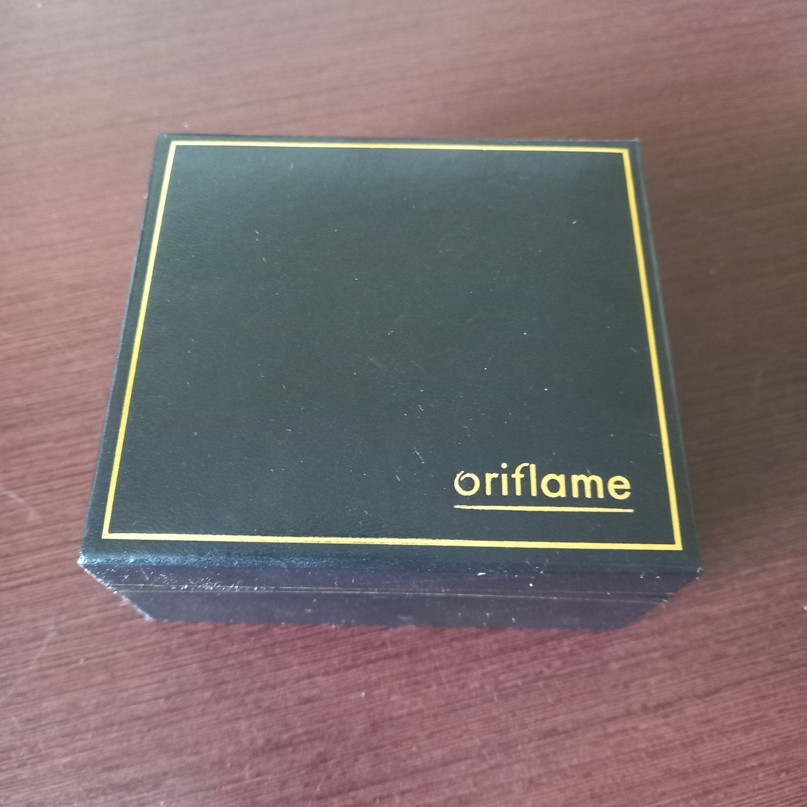 Часы фирменные Oriflame