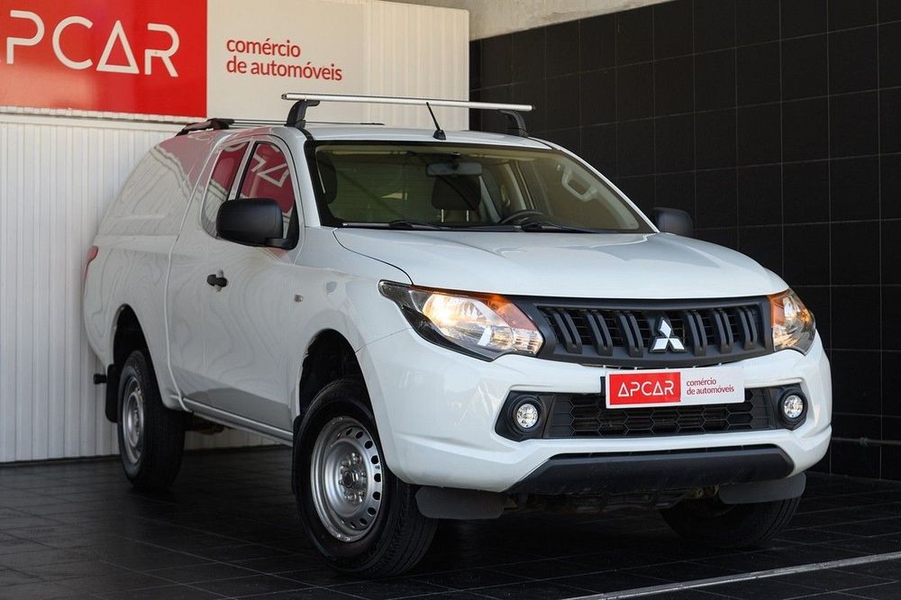 Mitsubishi L200 2.4 DI-D CD Invite Space Cab 3L 4WD