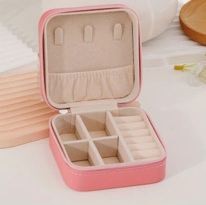 Шкатулка для прикрас