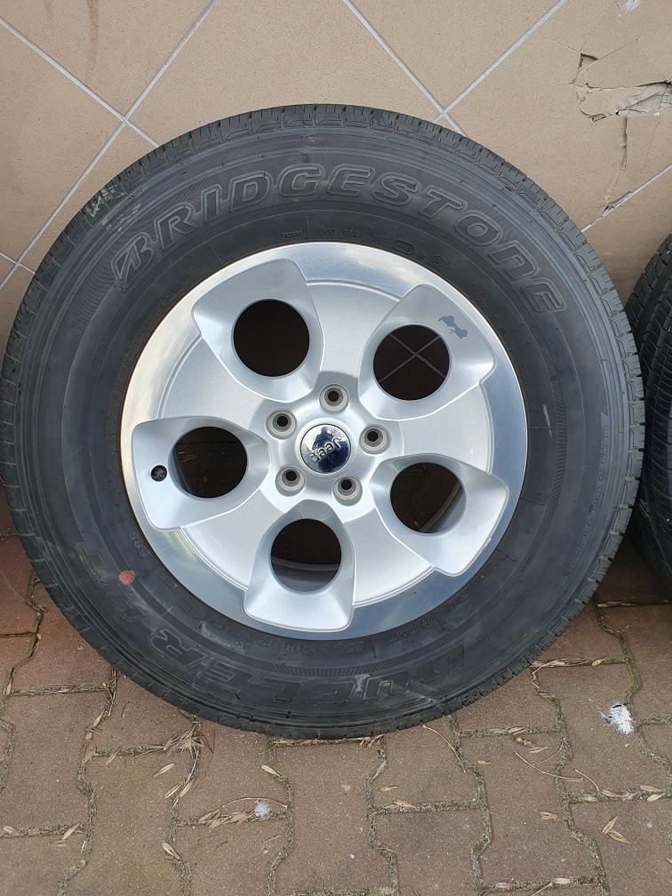 Oryginalne Felgi 18" Jeep 5x127 ET44.45× 255.70.18 Bridgestone