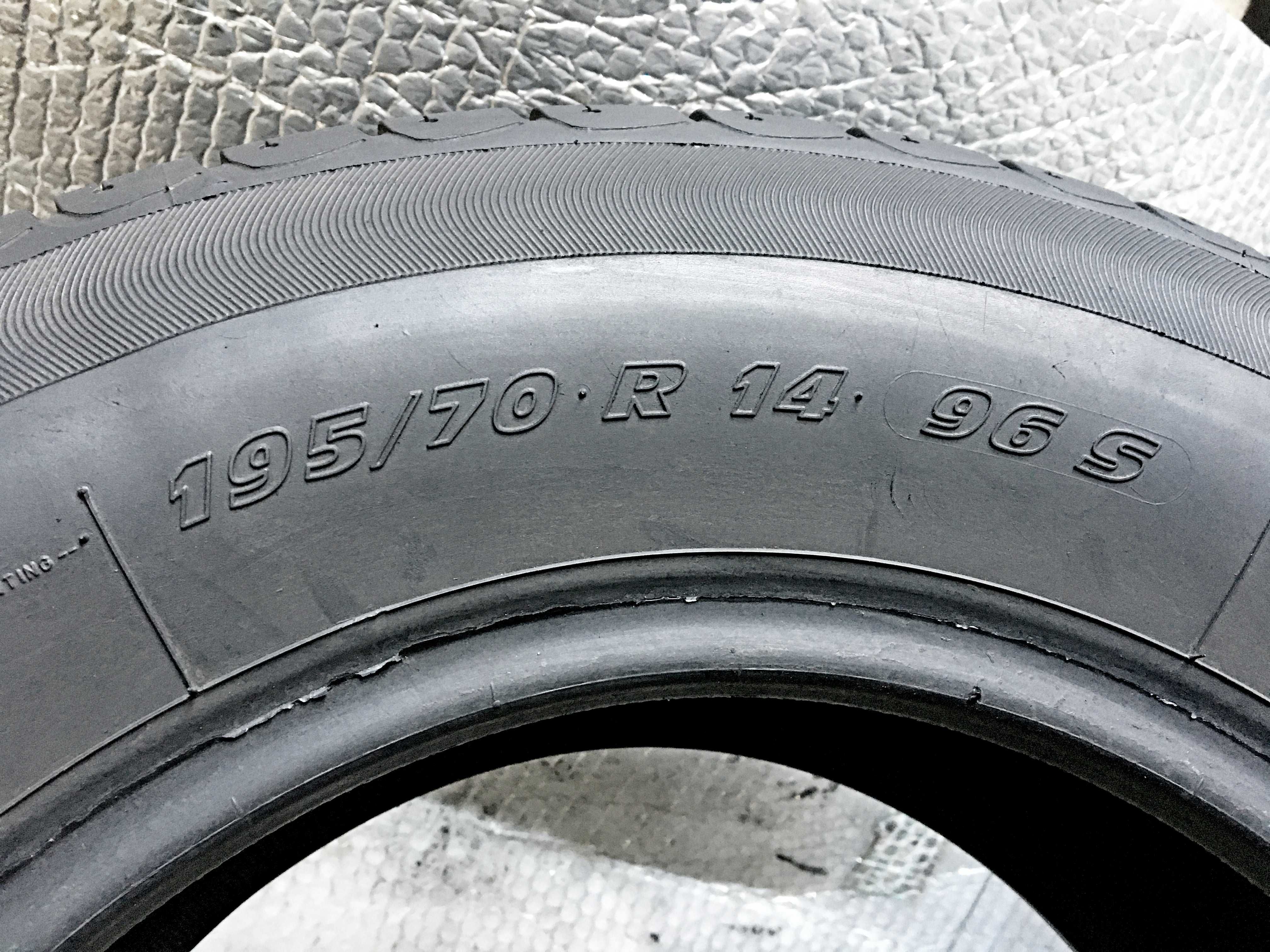 Шини Б/в 195.70.14 пара