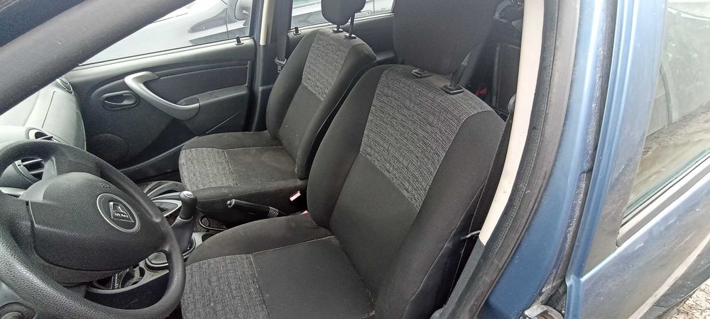 ćwiartka tył błotnik dacia duster 1.5 dci K9K lak ternf