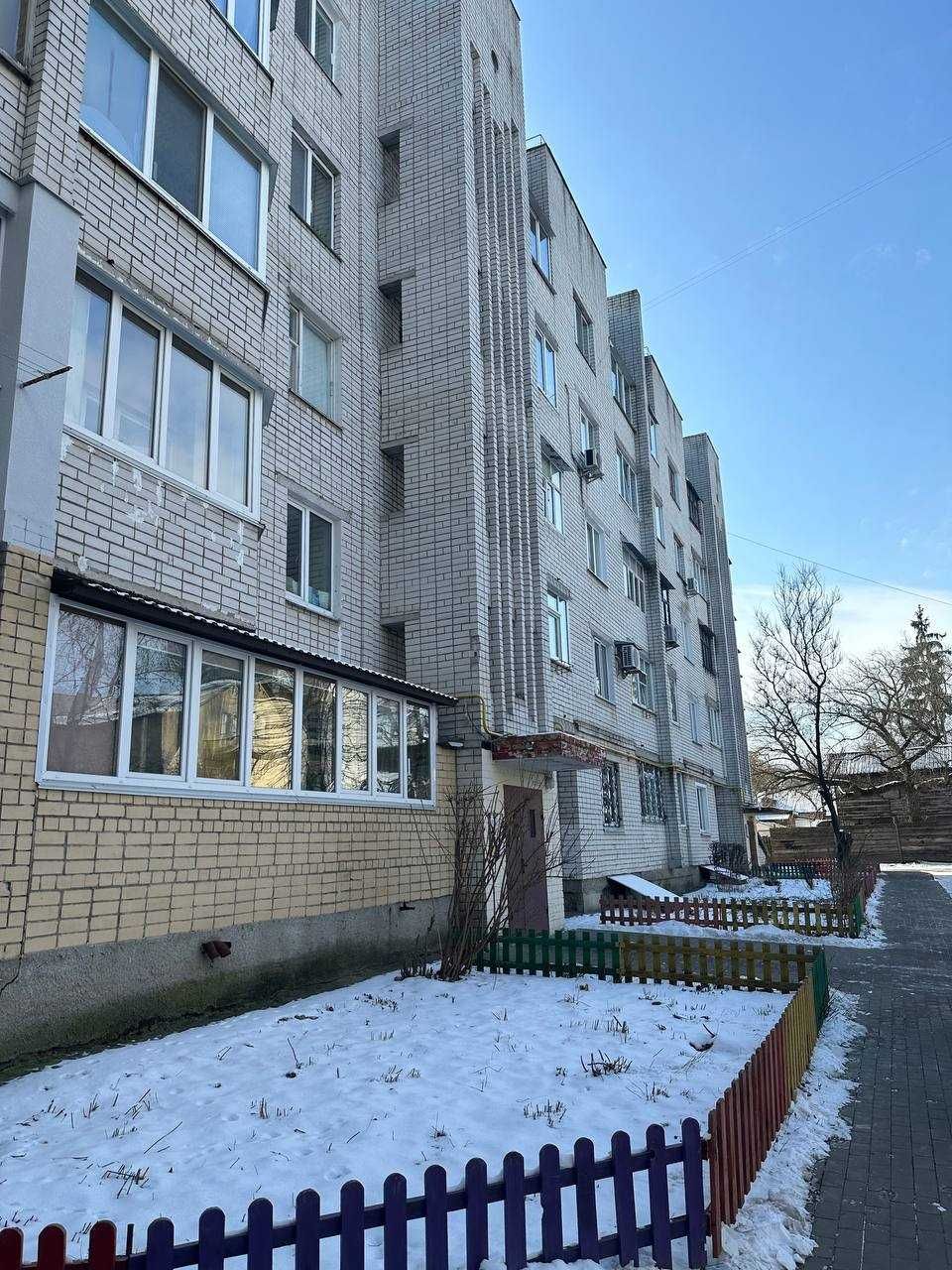Продам або обміняю 2-кімнатну квартиру в центрі, район МакДональдса