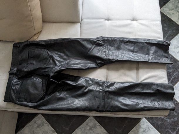 Motocyklowe spodnie skórzane, czarne , skóra naturalna, krój typu jean