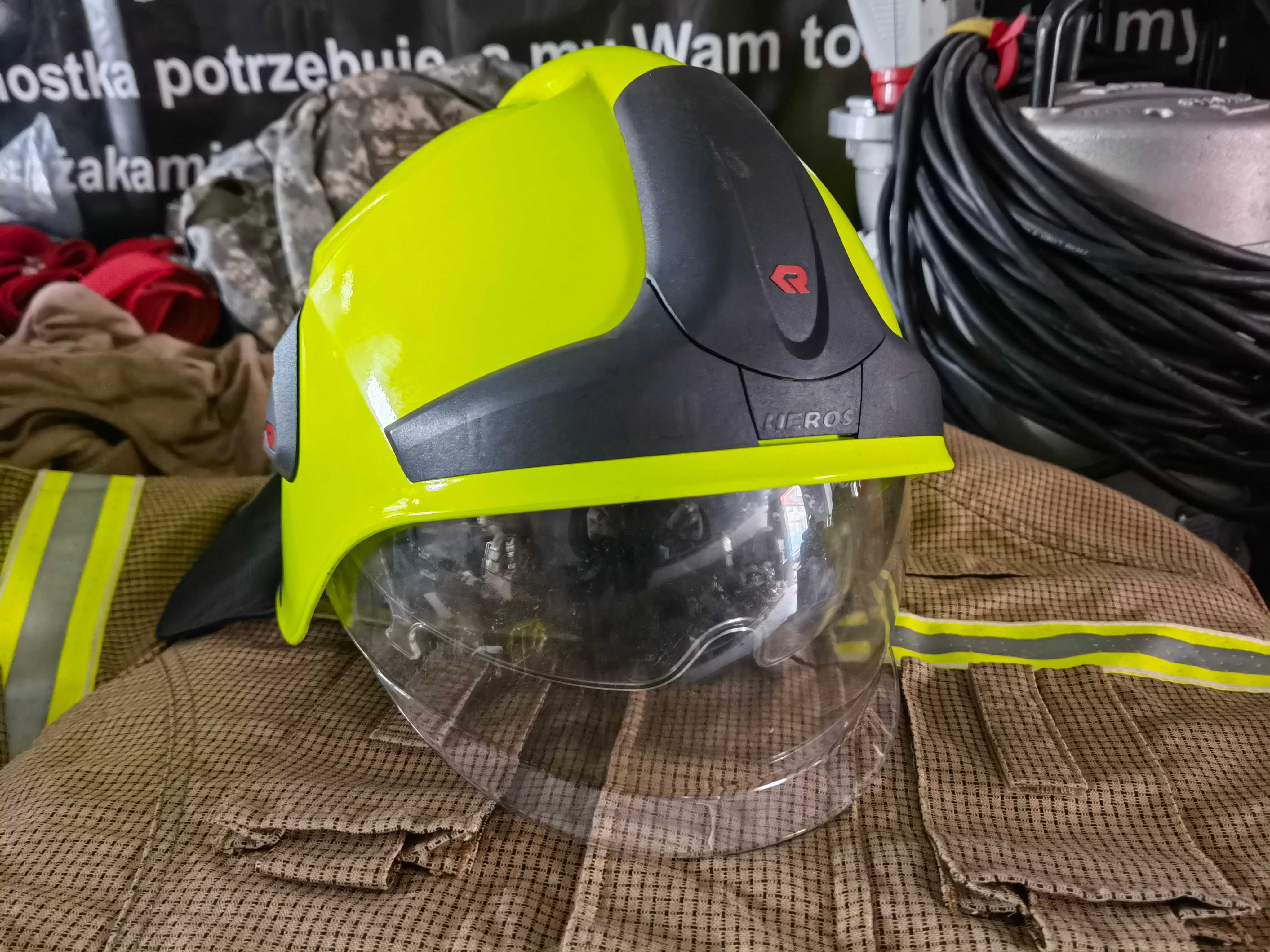 STRAŻ Hełm Rosenbauer Heros Xtreme pożarniczy strażacki kask bhp rat.