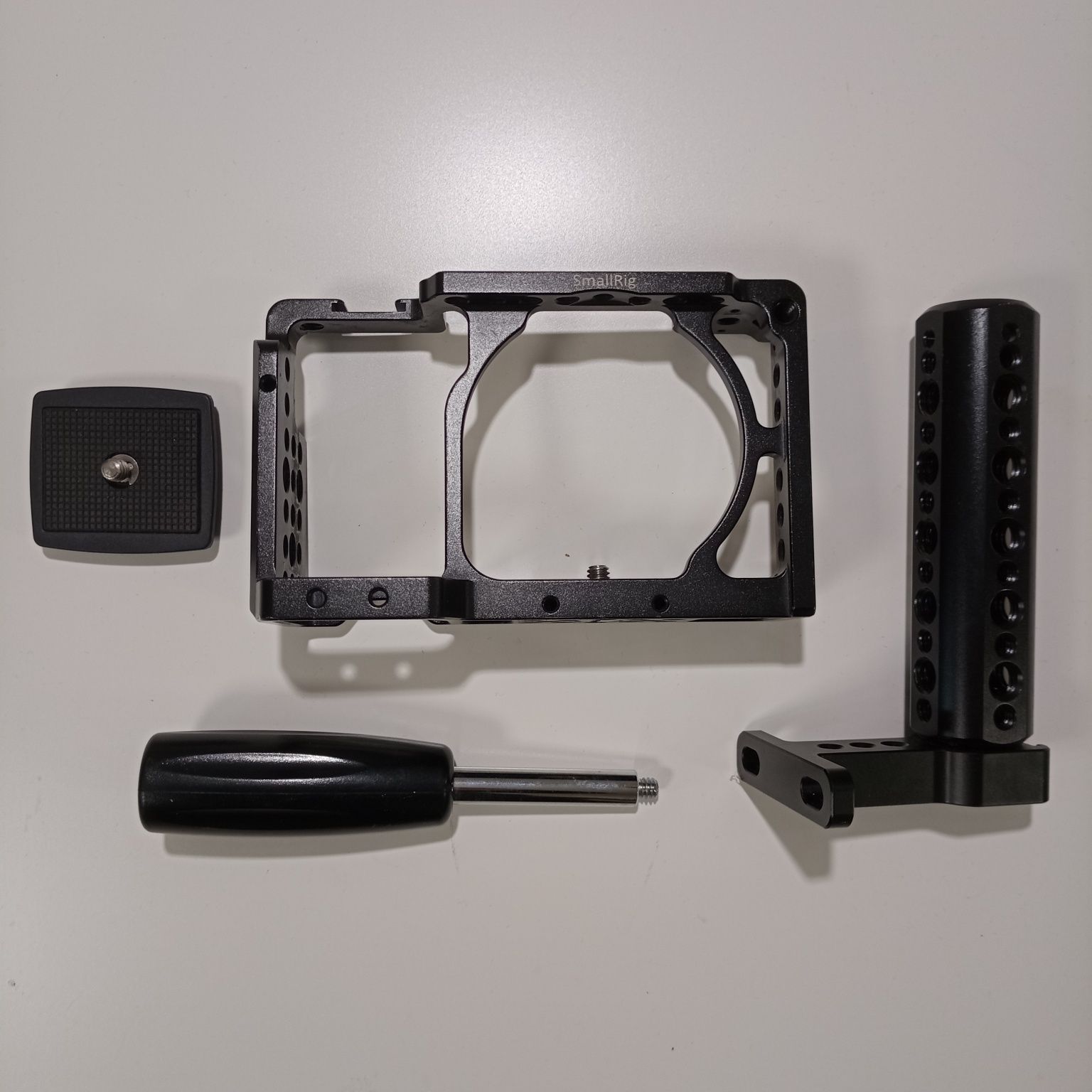 Захисна клітка (рама) для камери Sony A6000/A6300/A6500