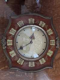 Годинник настінний Янтарь