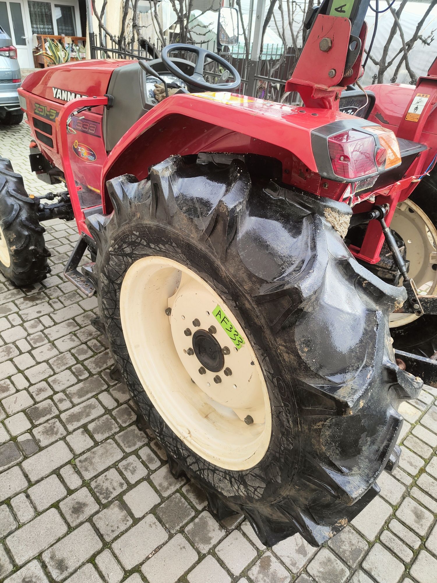 Японський трактор YANMAR AF 333